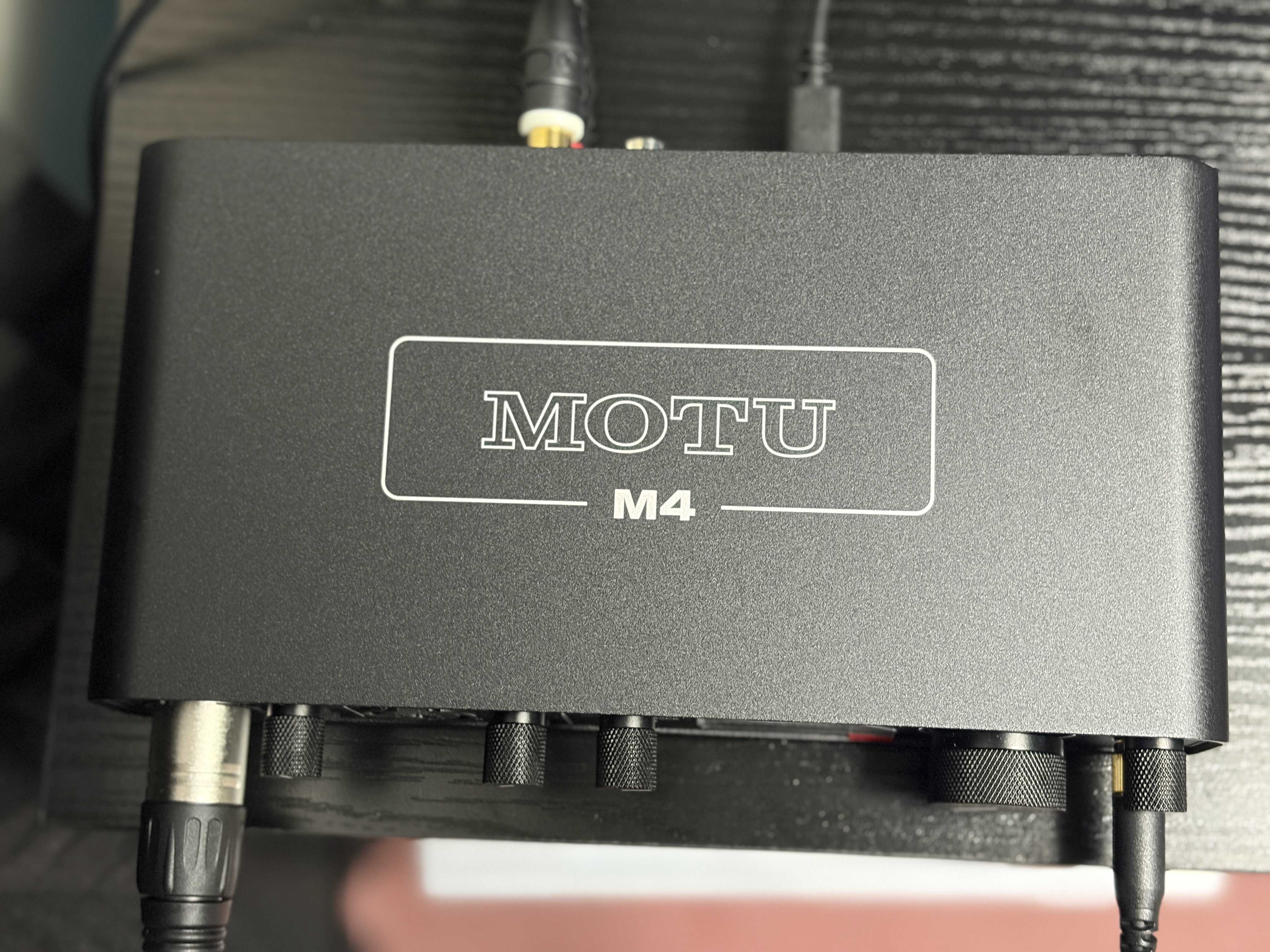 MOTU M4 オーディオインターフェース